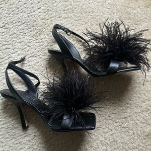 Giani Bernini Black Feathered Heels